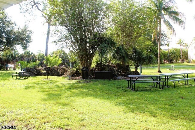 Building Photo - 12550 Equestrian Cir