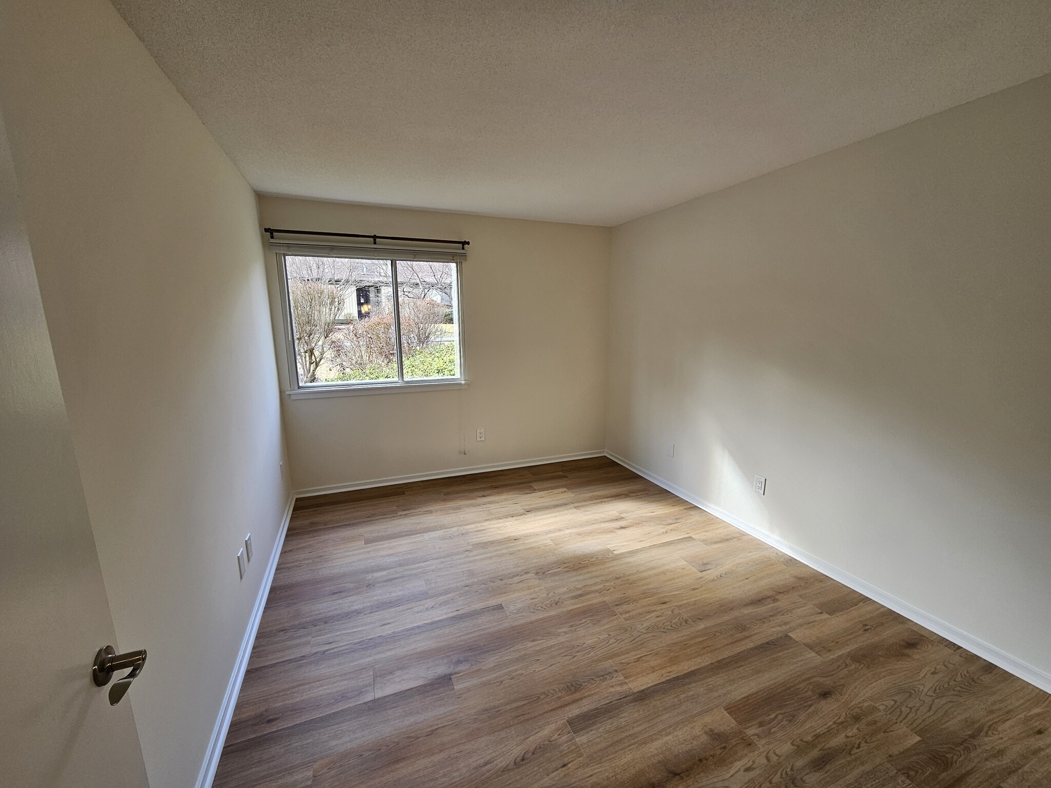 Secondary bedroom with roomy closet - 93 Heritage Vlg