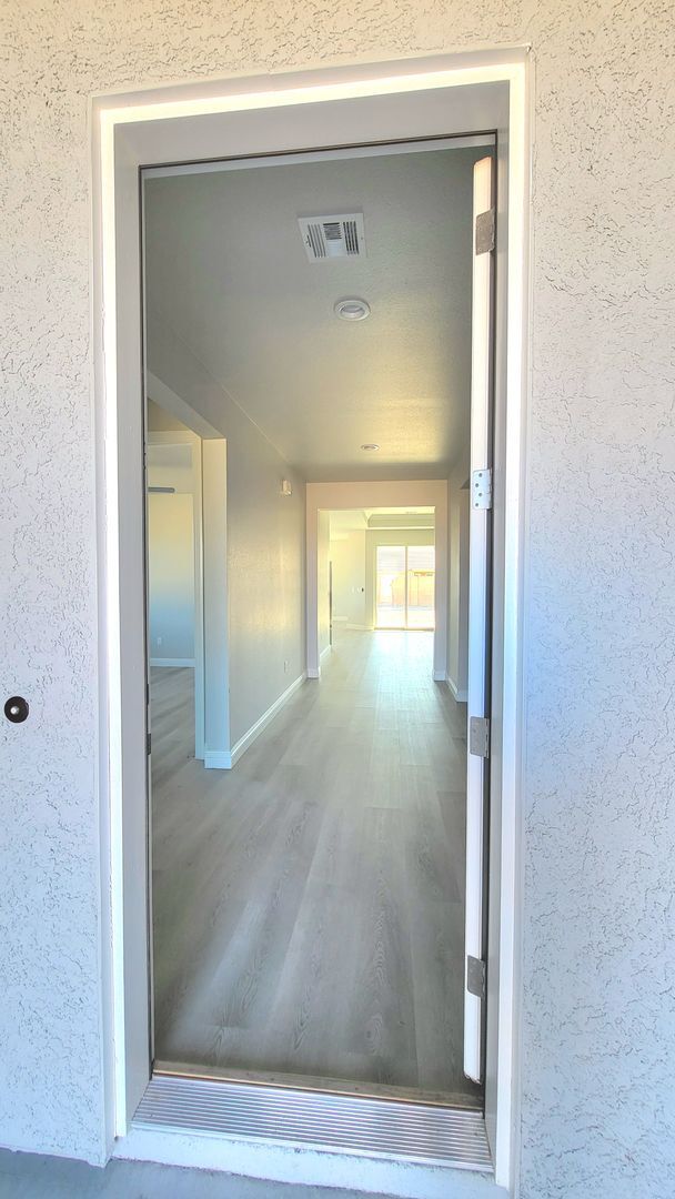 Building Photo - 6801 Sandpebble St