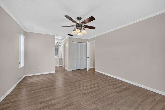 Building Photo - 184 Mastic Tree Ct
