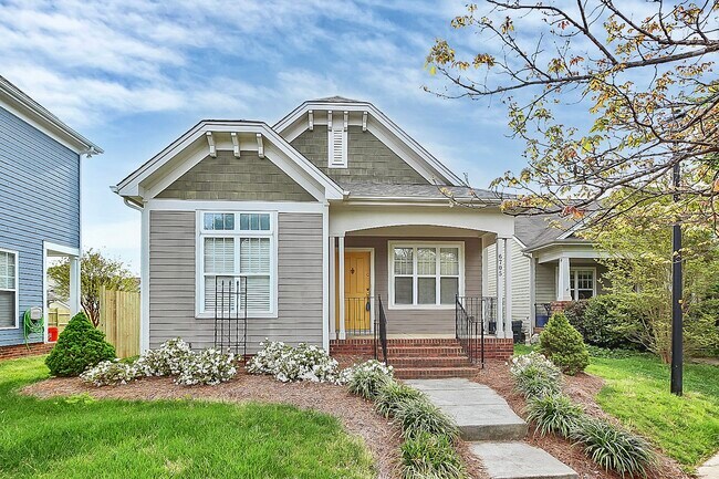 Primary Photo - 6705 E Douglas Park Dr
