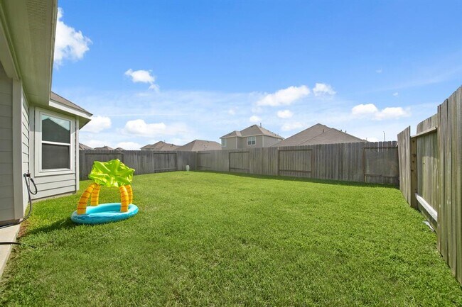 Building Photo - 5407 Briana Dee Dr