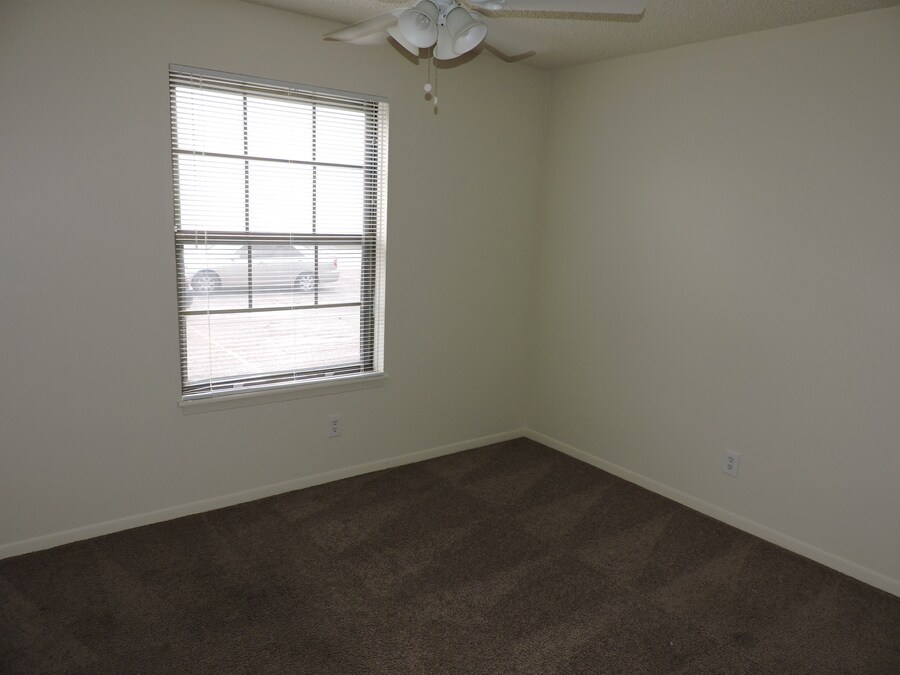 Building Photo - 3624 29th SW Ter