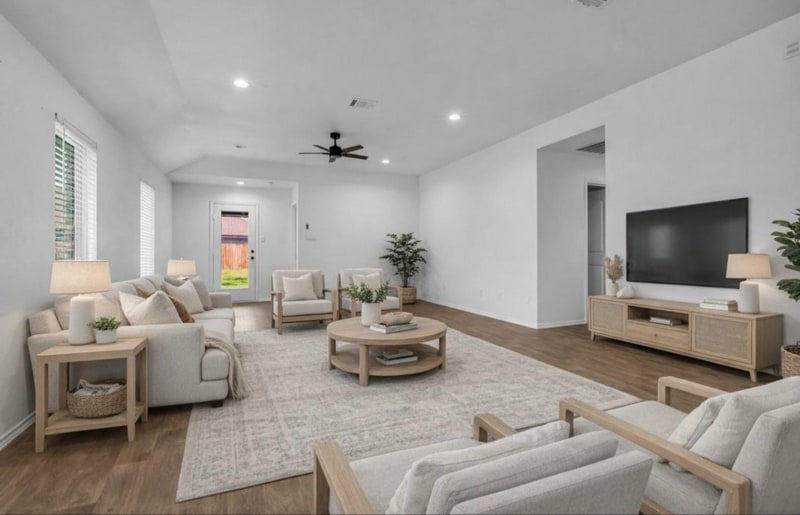 Building Photo - 21430 Sacred Grv St