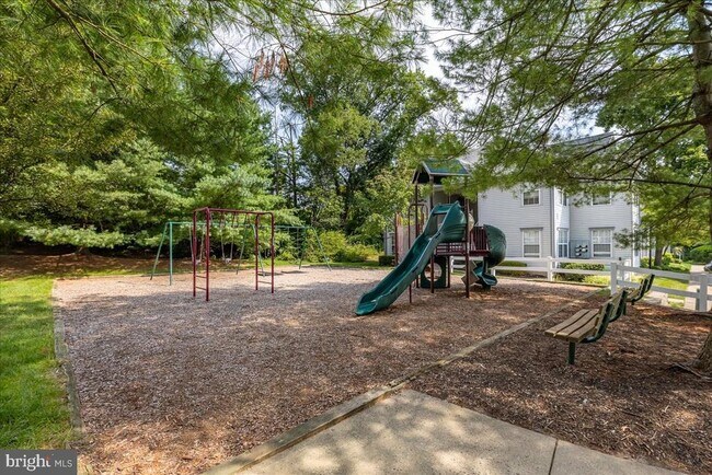 Building Photo - 515 Brickhouse Rd