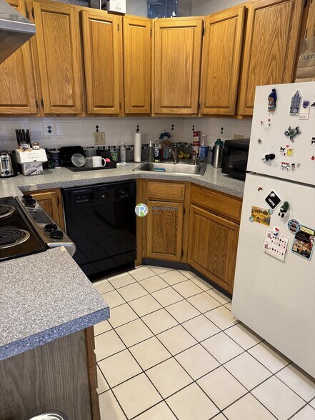 Building Photo - 24 St Cyprians Pl