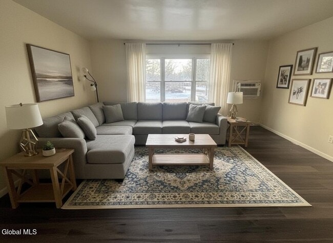 Building Photo - 11-21-21 Ashdown Rd