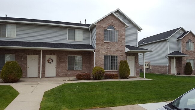 Building Photo - LKWD Heights