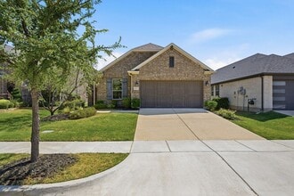 Building Photo - 3016 Sunnyside Dr