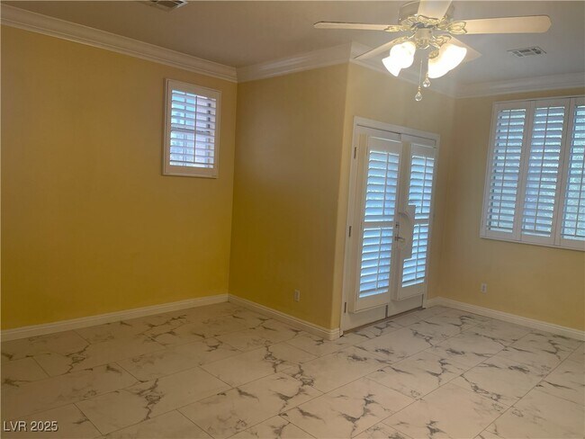 Building Photo - 1136 Scenic Crest Dr