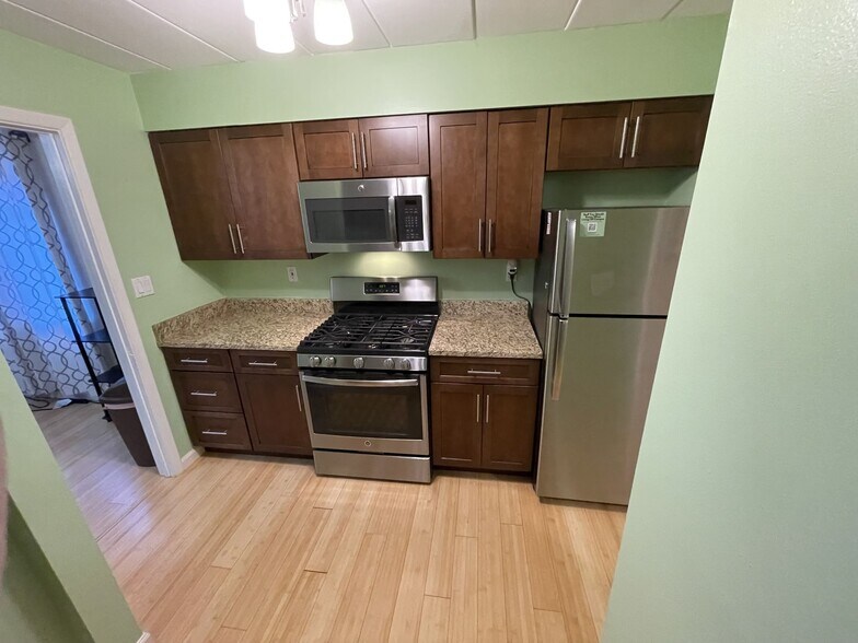 Building Photo - 5 Bayard Rd