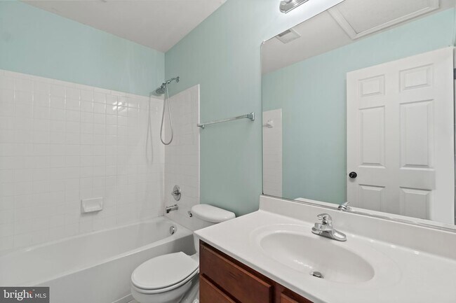 Building Photo - 6720 Emmanuel Ct