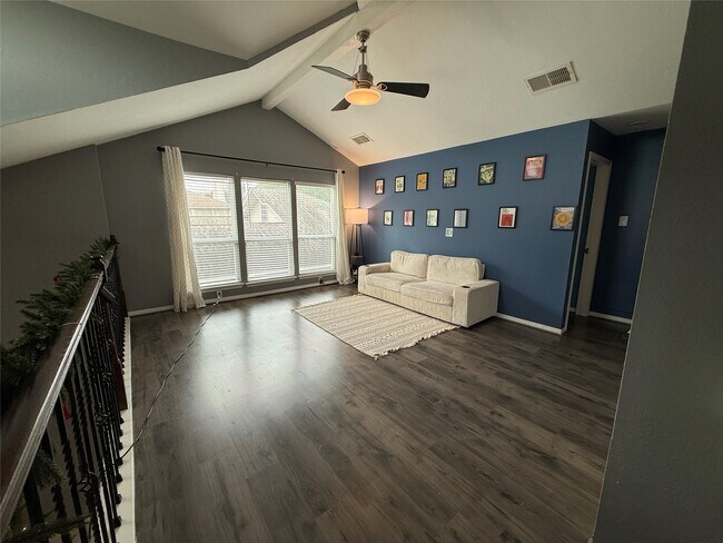 Building Photo - 12822 Skyknoll Ln