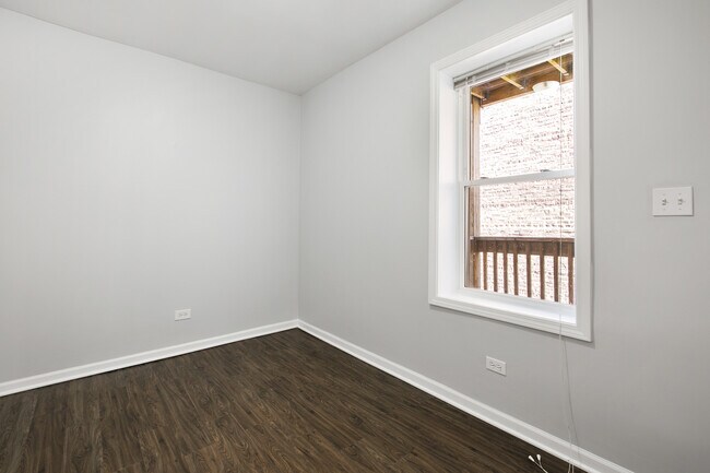 Building Photo - 7730 N Ashland Ave