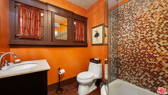 Building Photo - 1625 Opechee Way