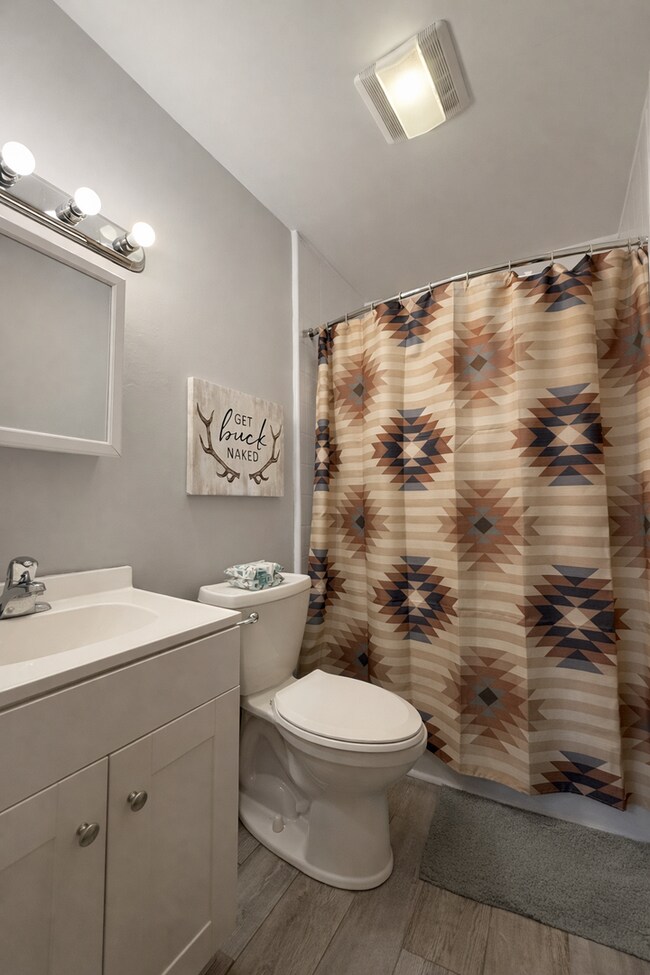 Building Photo - 186 White Dogwood Dr