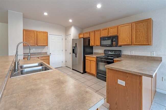 Building Photo - 5700 SW 45th St