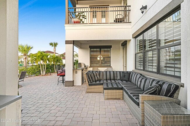 Building Photo - 7103 Vista Hermosa Dr