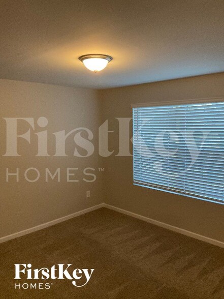 Building Photo - 7632 Wallace Farm Ln
