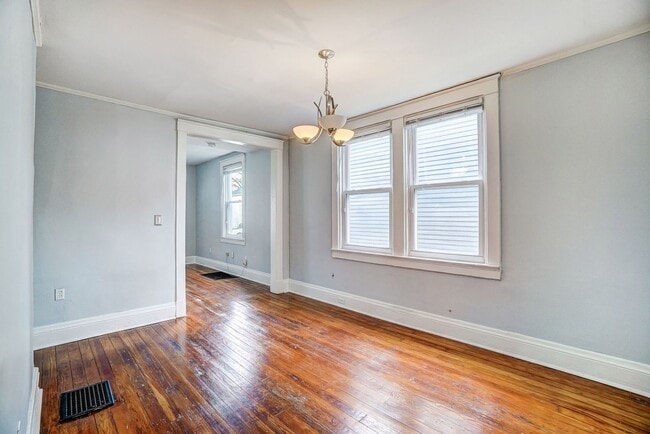 Building Photo - Newly renovated 2bed/1bath