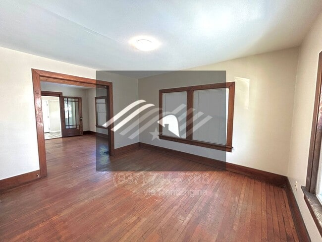 Building Photo - 2806 S Smithville Rd