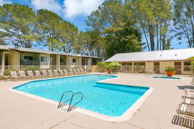 Building Photo - 1780 S El Camino Real