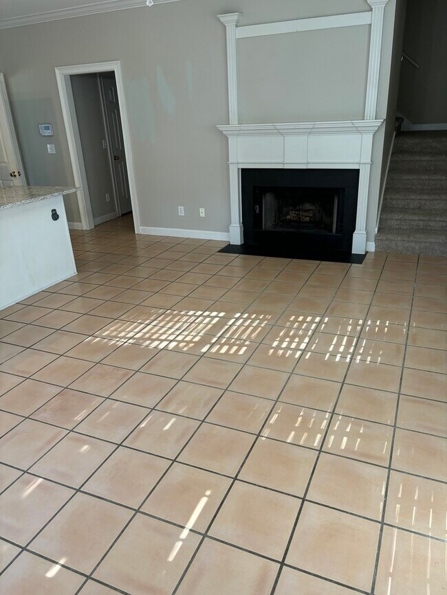 Building Photo - 279 Sandstone Rd