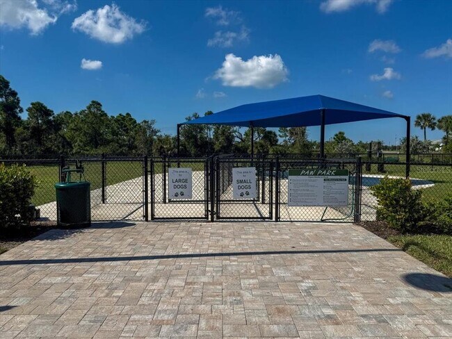 Building Photo - 9982 Beachwalk Dr