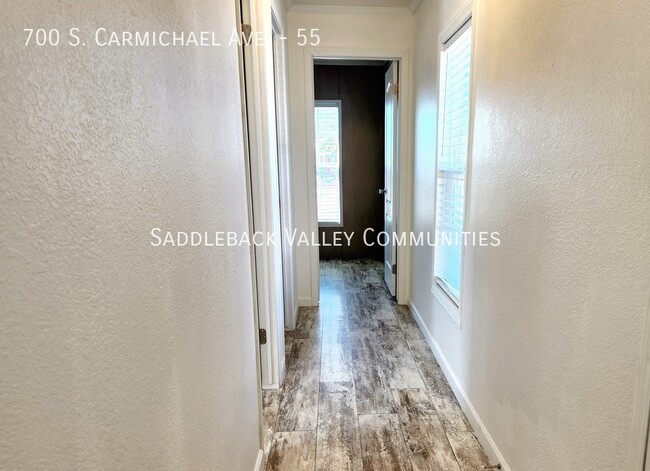 Building Photo - 700 S Carmichael Ave