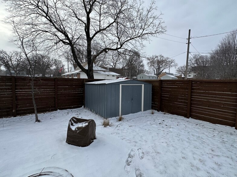 Building Photo - 2934 Rhode Island Ave S