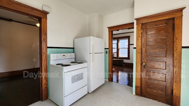 Building Photo - 1312 3rd Ave N