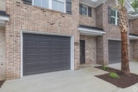 Building Photo - 443 Wren Crest Ln