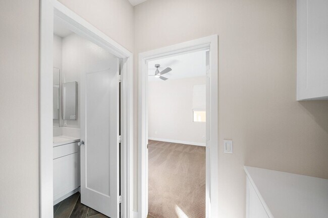 Building Photo - Split level floor plan on a gorgeously upgraded home