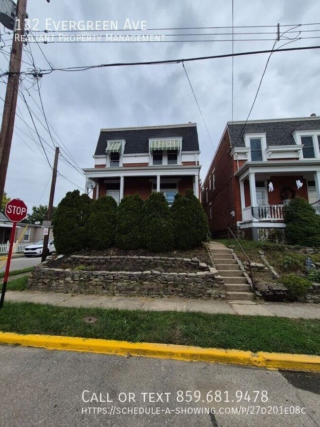 Primary Photo - 132 Evergreen Ave