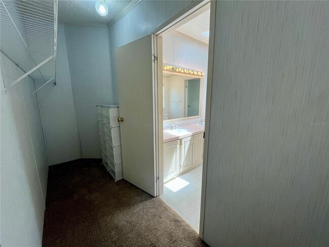 Building Photo - 10614 Hayden Ave