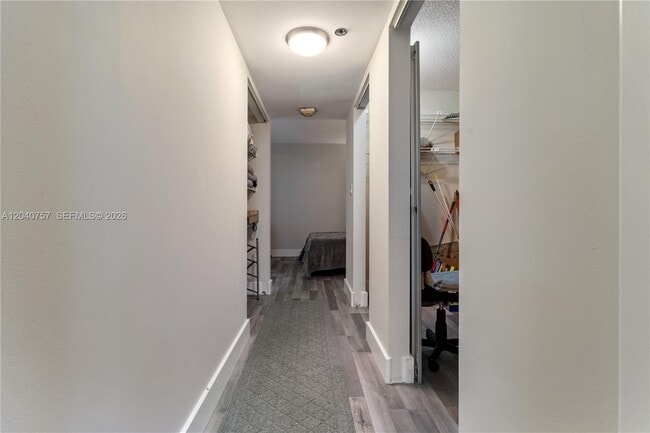 Building Photo - 1717 N Bayshore Dr