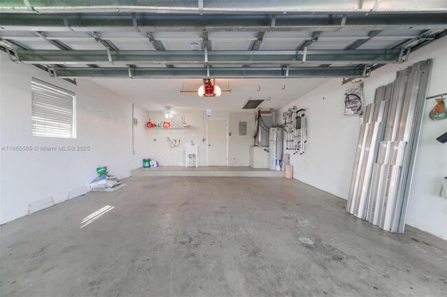 Building Photo - 2532 NW 87th Dr