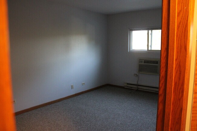Building Photo - 1003 Spruce St