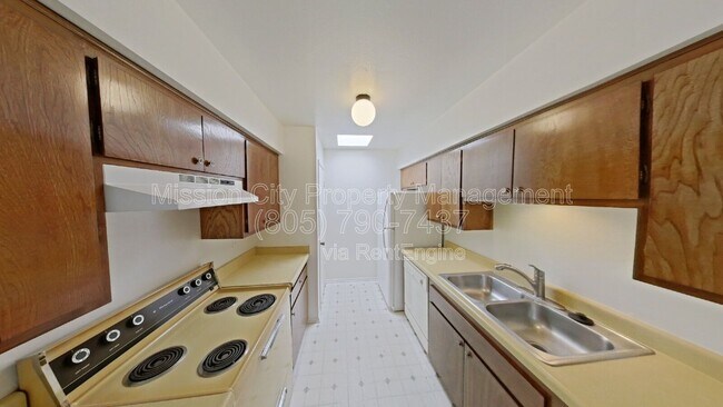 Building Photo - 29 Dearborn Pl