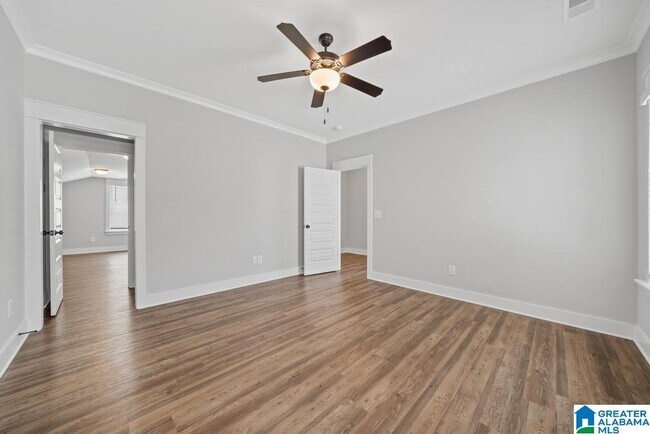 Building Photo - 1509 Cottage Grv