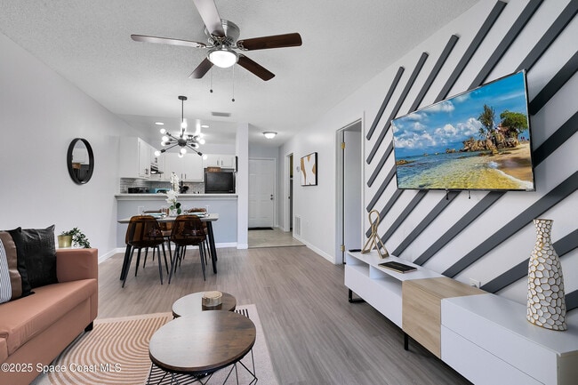 Building Photo - 3165 South St