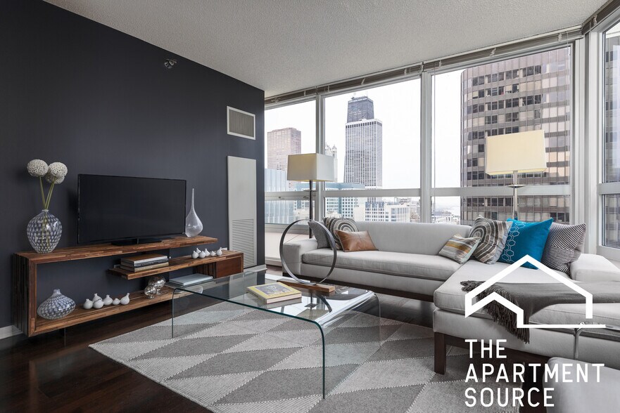 Building Photo - 345 E Ohio St