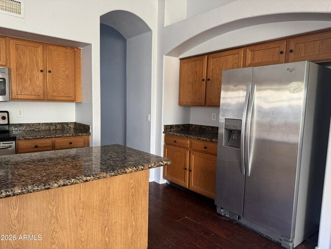 Building Photo - 1710 N 125th Ln