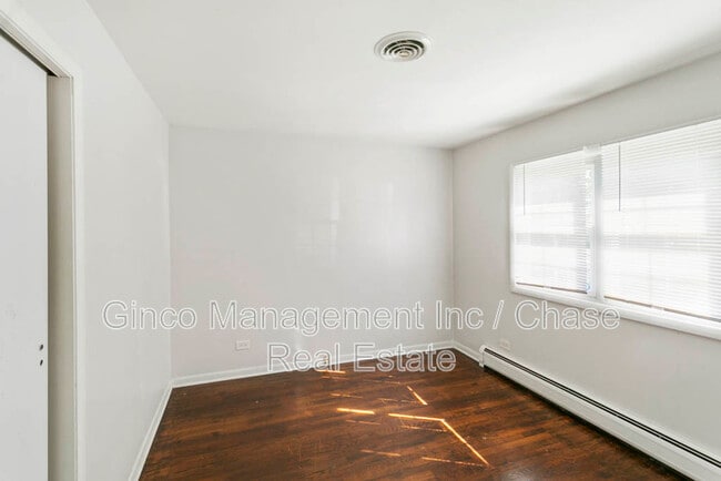 Building Photo - 11212 1st St