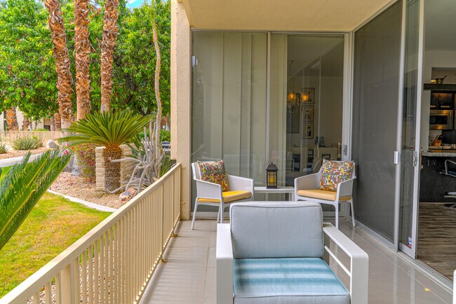 Building Photo - 477 Desert Lakes Dr