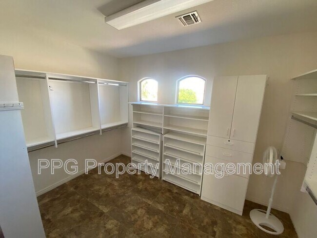 Building Photo - 14443 W Boca Raton Rd