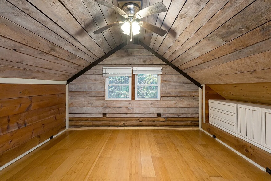 Building Photo - 49 Mayapple Ln