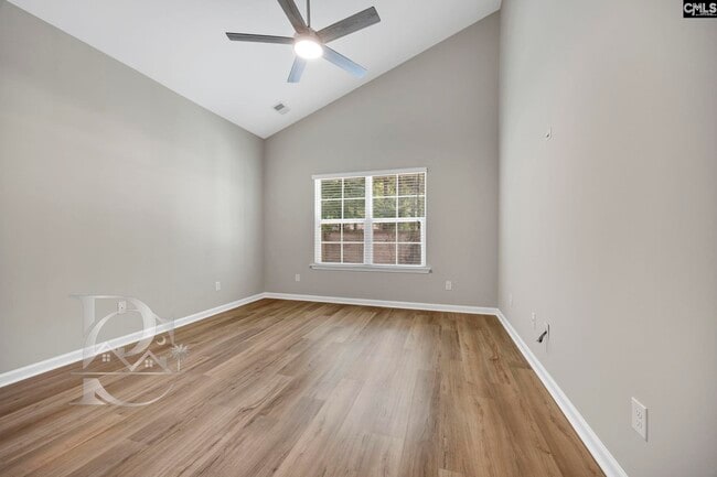 Building Photo - 161 Springhaven Dr