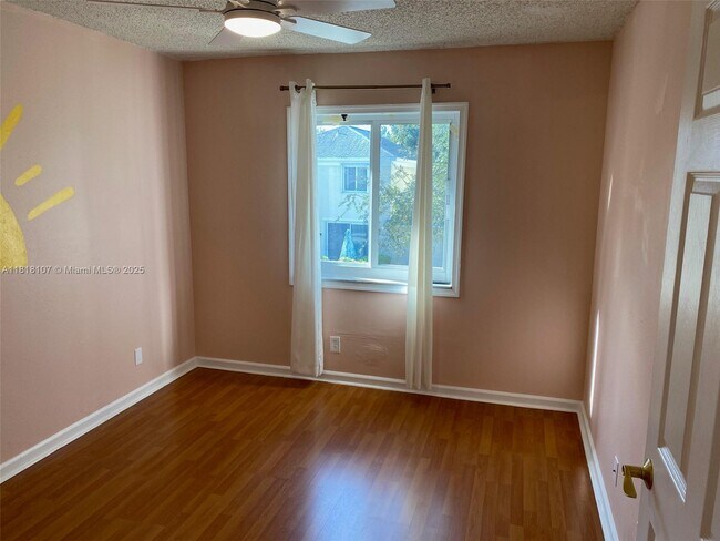 Building Photo - 10931 Jewel Box Ln