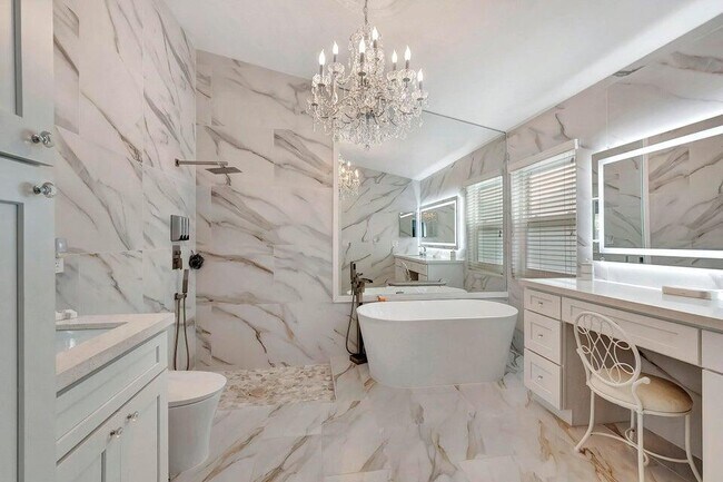 Building Photo - 9601 Harbour Lake Cir